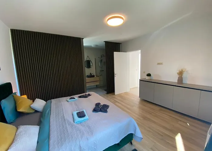 公寓 Adria Mit Traumhaften Blick Auf *