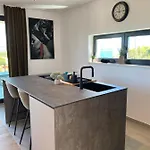 Adria Mit Traumhaften Blick Auf Apartman *