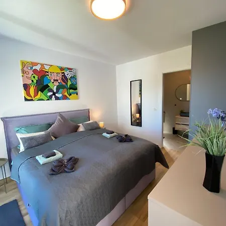 Апартаменты Adria Mit Traumhaften Blick Auf